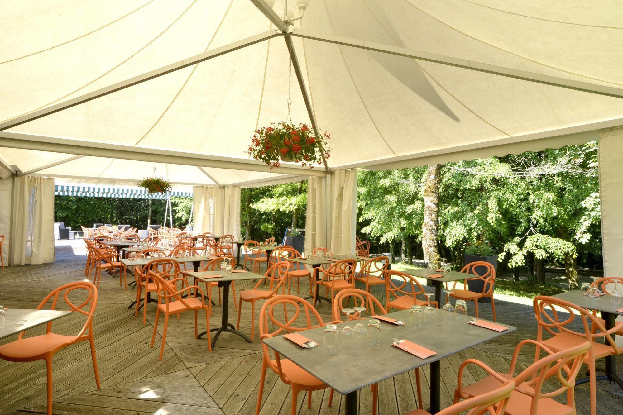 Le Bois Dormant-Hotel Restaurant & Spa Logis Hotel Champagnole Exterior photo